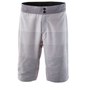 Yeti Cycling Bicycle shorts teller gray large new w/o tags mens